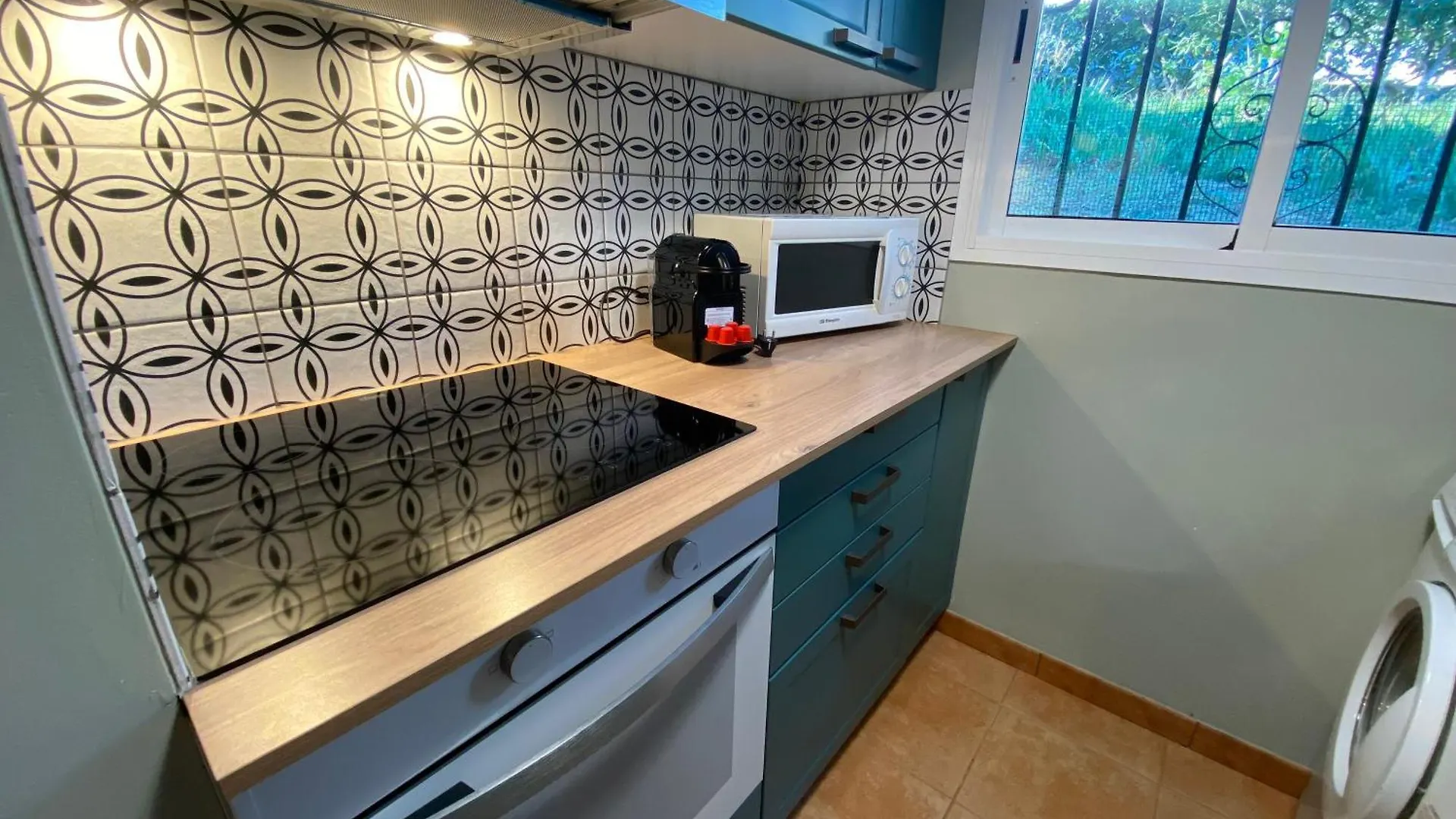 Apartament Amb Vista Al Mar Reformat, Al Golfet Calella De Palafrugell 0*,  Spain